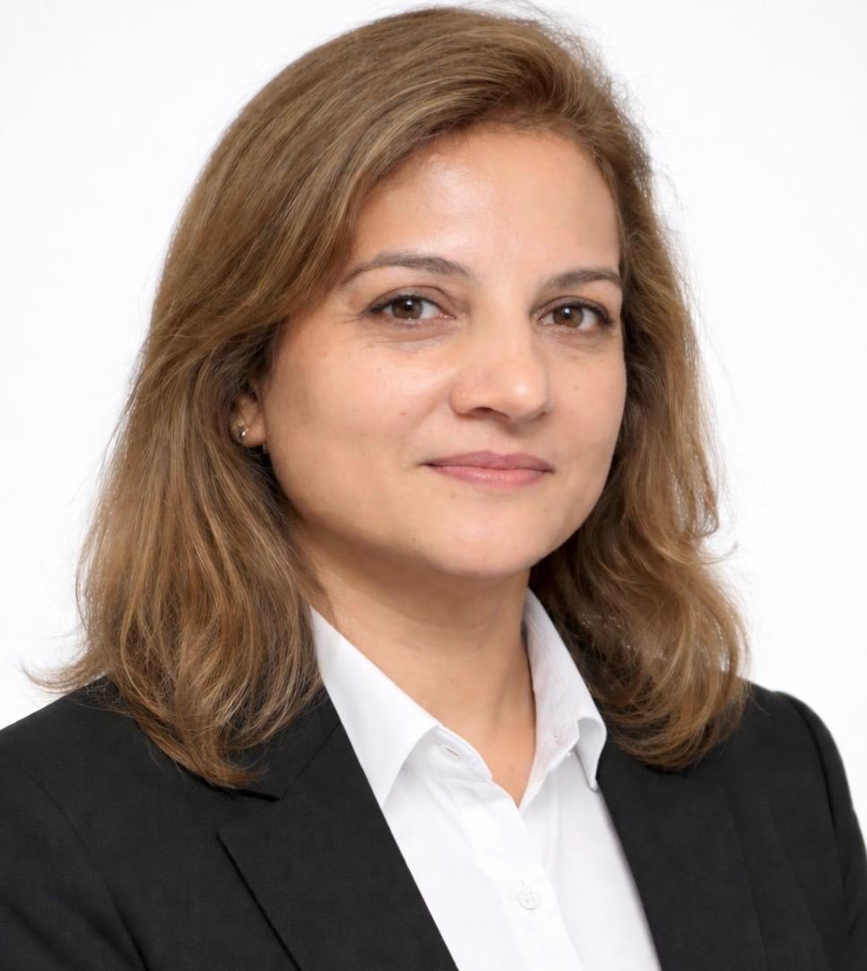 Uzma Moeen (Commercial Lease Specialist)